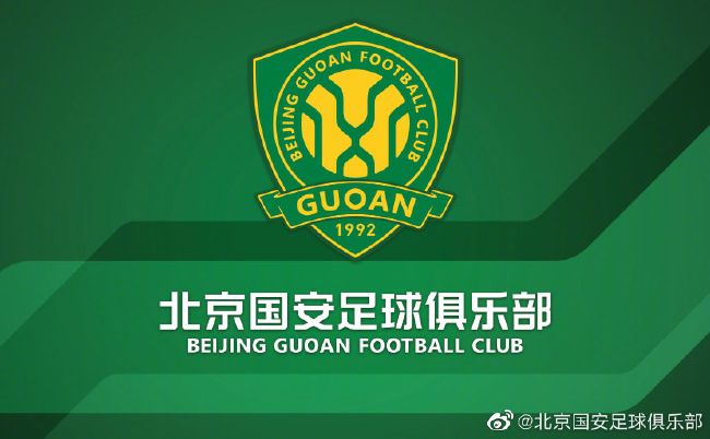 奥恩斯坦表示，林德洛夫合同原本将于明年夏天到期，曼联已经激活了续约选项，将其延长12个月。